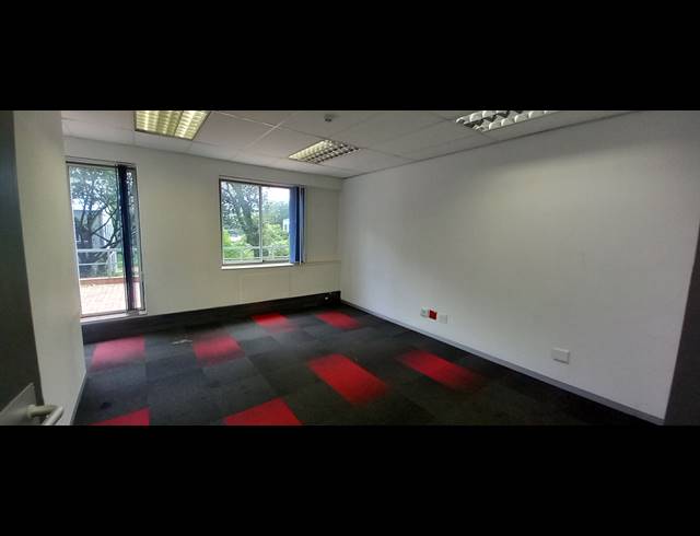 588M² OFFICE TO LET IN WOODMEAD